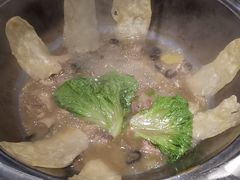 -三里屯土灶炖公鸡地锅鸡(江东店)