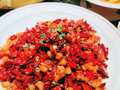 -辣尚瘾·烤鱼·新川菜(牡丹园直营店)