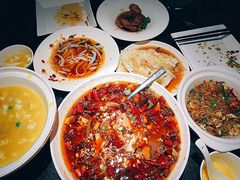 -荣品荟·融合餐厅(月湖广场店)