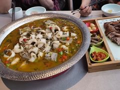 -有红鸡毛店·川菜(建设路店)