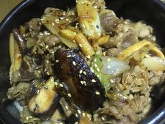 韩式炒牛肉-富乐满韩国正宗炸鸡韩国料理(虹泉路店)