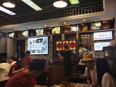 -黑白电视长沙小吃(美林M·LIVE天地东座店)