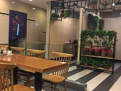 -鑫花溪牛肉米粉(凤凰街创始总店)