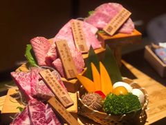 -山川小町·极番烧肉(新地假日广场店)