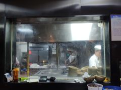 -亮亮面馆(经六路店)