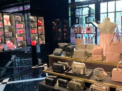 -Victoria's Secret(杭州湖滨银泰in77店)