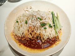鸡丝凉面-麻六记(新天地店)