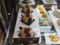 小夜曲-红跑车(朝晖店)