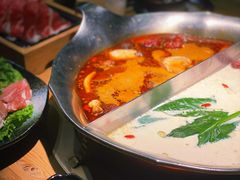 台式麻辣锅-湊湊火锅·茶憩(杭州湖滨银泰in77店)