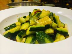 蒜茸拍黄瓜-缪氏川菜(丰盛町店)