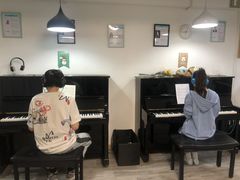 -梅纳·钢琴声乐架子鼓Mena Music(双井店)