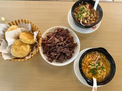 -闫家驴肉老店(华电一校店)