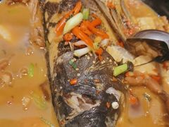 农夫山泉炖的鱼头一奶汤-7017浙菜•建德味(市心北路店)