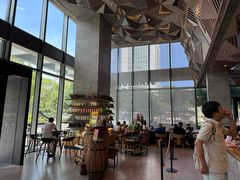 -星巴克臻选(杭州嘉里中心1F店)