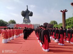 -汉长安城未央宫国家考古遗址公园