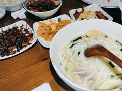 -建新园过桥米线(老街店)