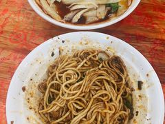 -华兴街自力面店
