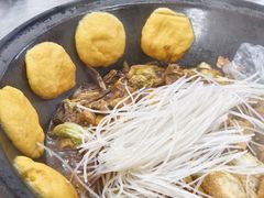 -粘豆包柴火铁锅炖