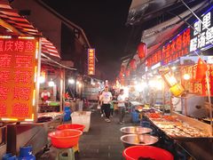 自助取餐区-好吃街