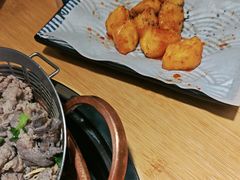 -洱火云南酸菜牛肉火锅(石景山当代商城店)