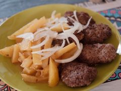 牛肉饼土豆条-卓娅俄餐厅(恩和俄罗斯民族乡店)