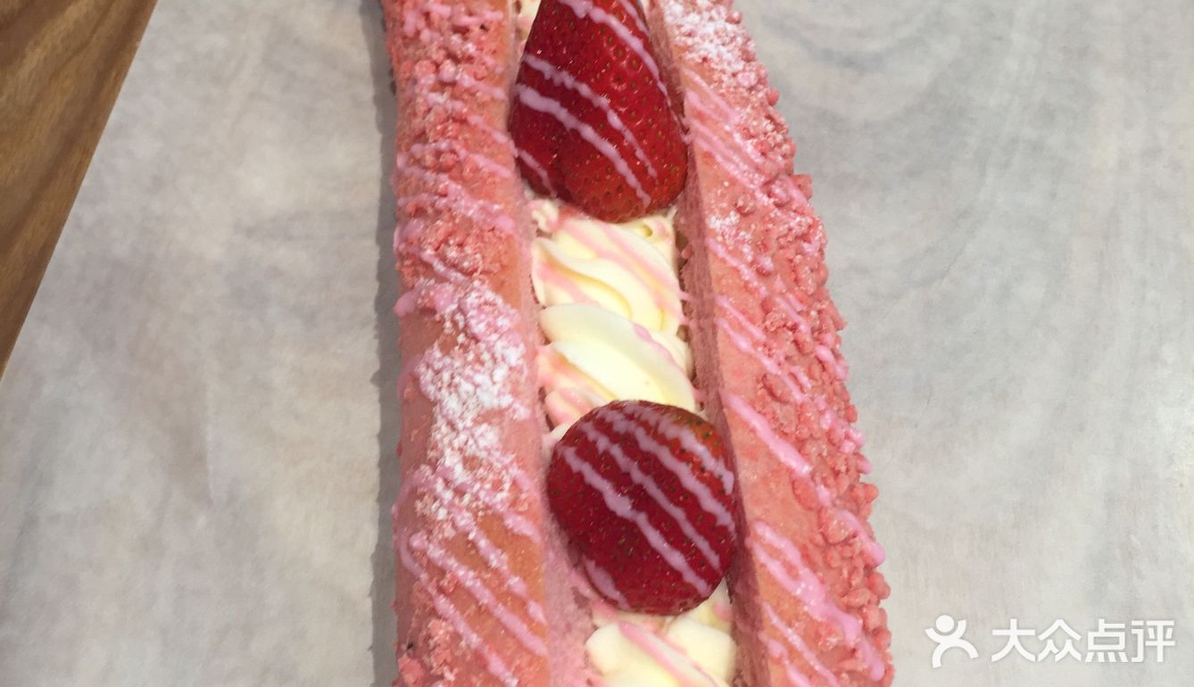 第二天去排队半小时 环境很棒 还可以抓娃娃哦