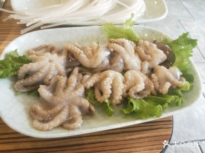 伊斯美清真火锅(东中街店)鱿鱼仔图片 - 第1张