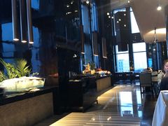 -唐拉雅秀酒店-西锦汇空中BBQ·思创餐厅