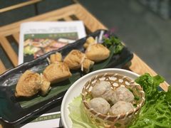 -六少·猪肚包鸡火锅(卓悦INTOWN店)