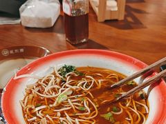 -楚东君•襄阳牛肉面牛杂煲(陆家嘴正大店)