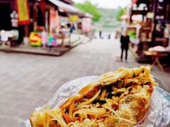 锅盔夹三丝-小陈方酥锅盔(古城总店)