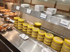 -思念果岭湖畔花房餐厅