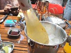白葡萄酒-蚝堡海鲜·威海菜·海肠捞饭·烧烤·亚洲吃蚝公司(幸福门店)