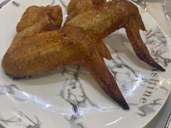 -丽莎沙拉轻食餐厅(国贸店)