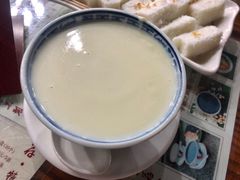 -周大娘牛乳(旧寨古村总店)