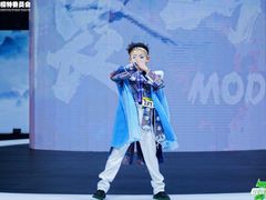 -翎秀服装模特