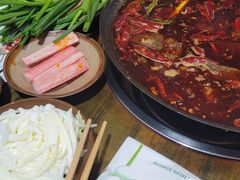 -黄潇洒老火锅(九眼桥宏济巷店)