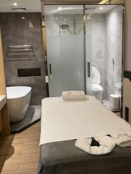 -香港倾城国际·美容美体中心