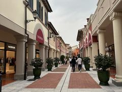 -佛罗伦萨小镇广佛名品奥特莱斯(疏港路店)