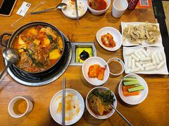 -喇喇排骨火锅·传统韩式脊骨汤(望京西园总店)