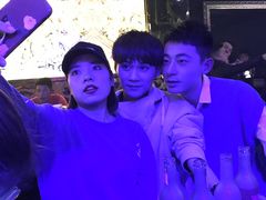 -五月花酒吧(民德路店)