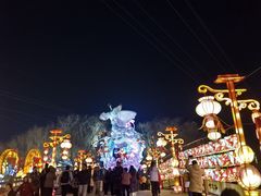 -淄博花灯齐彩城