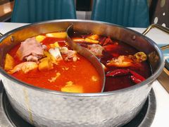 猪手鸳鸯锅-小街猪手(团结湖店)