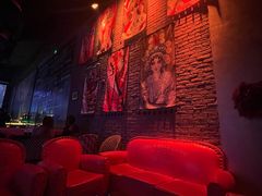 -INLOVE Live House