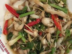 -班赞海鲜市场胖阿姨加工点