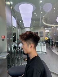 -MOVAN  HAIR莫凡匠人发型屋
