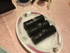 黑芝麻卷-囍凤楼·粤菜·点心·火锅(温特莱店)
