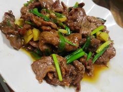 姜葱炒牛肉-荔枝红五号农庄