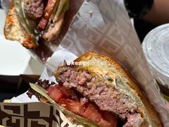 柠香蟹籽牛肉汉堡-JPG canteen(广州寺右公馆店)