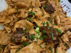 羊肉焖饼-壹阁胡羊焖饼(特色小吃街店)